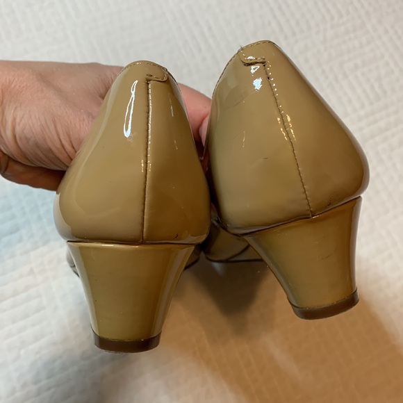 Cole Haan Nike Air Maple Sugar Patent Leather Wedge, Size 9B - Picture 7 of 16